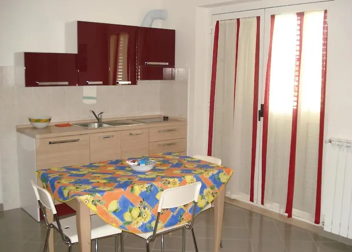 Chiara 3* كييتي