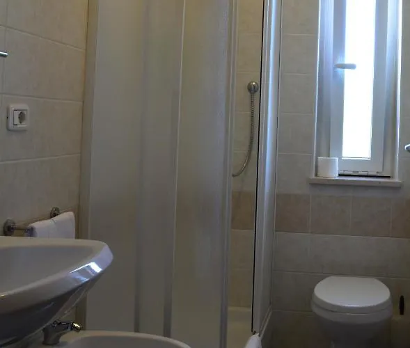 Chiara 3* كييتي