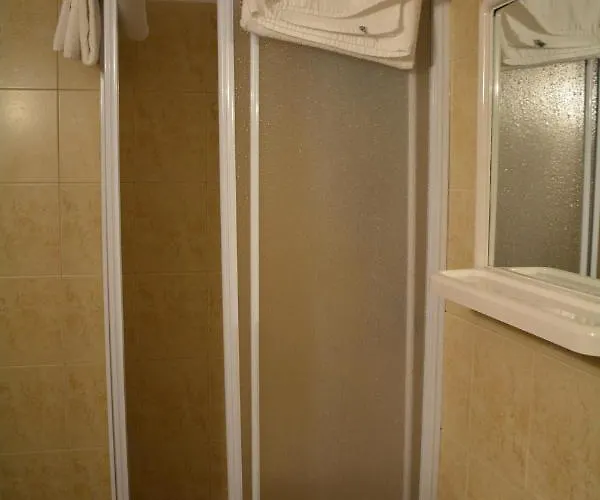 Chiara Aparthotel 3*